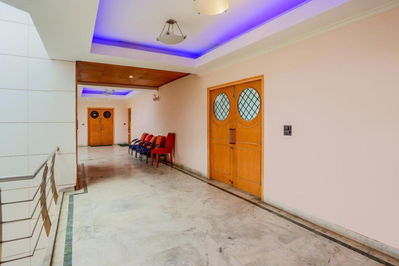 Oyo 71042 Sahara Estate Hotel Gorakhpur Kültér fotó